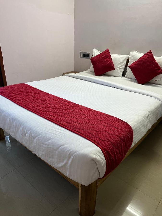 Tulip Villa 3Bhk 2Bhk And 1Bhk Located Near Chunnambar Boat House And Paradise Beach Purnankuppam Экстерьер фото
